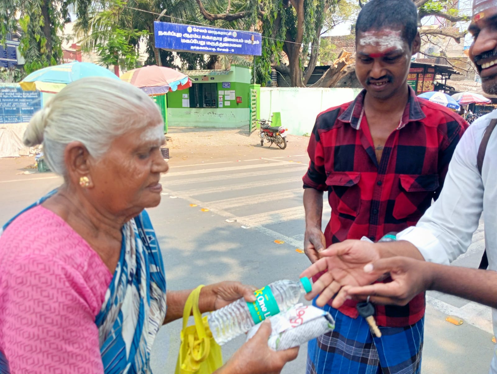 02-03-2026 அன்று Flowrish Foundation சார்பில் அன்னதானம் சிறப்பாக நடைபெற்றது.