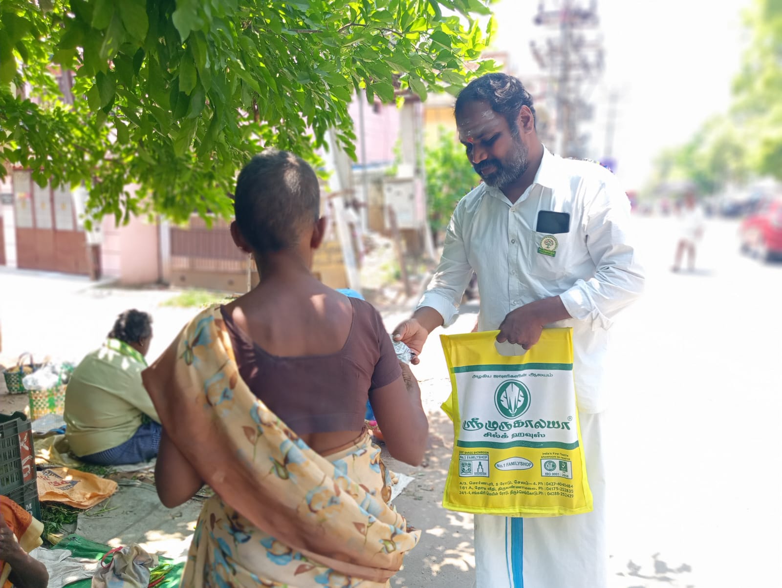 03-04-2026 – Mrs Sangeetha பிறந்தநாளை முன்னிட்டு Flowrish Foundation இணைந்து நடத்திய அன்னதான விழா