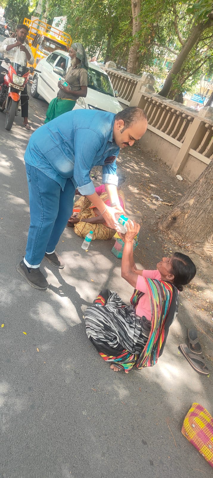 🎂 Flowrish Foundation சார்பில் Baby B.V. பிரக்யாவின் பிறந்தநாள் நல்வாழ்த்துகள்! 🎉