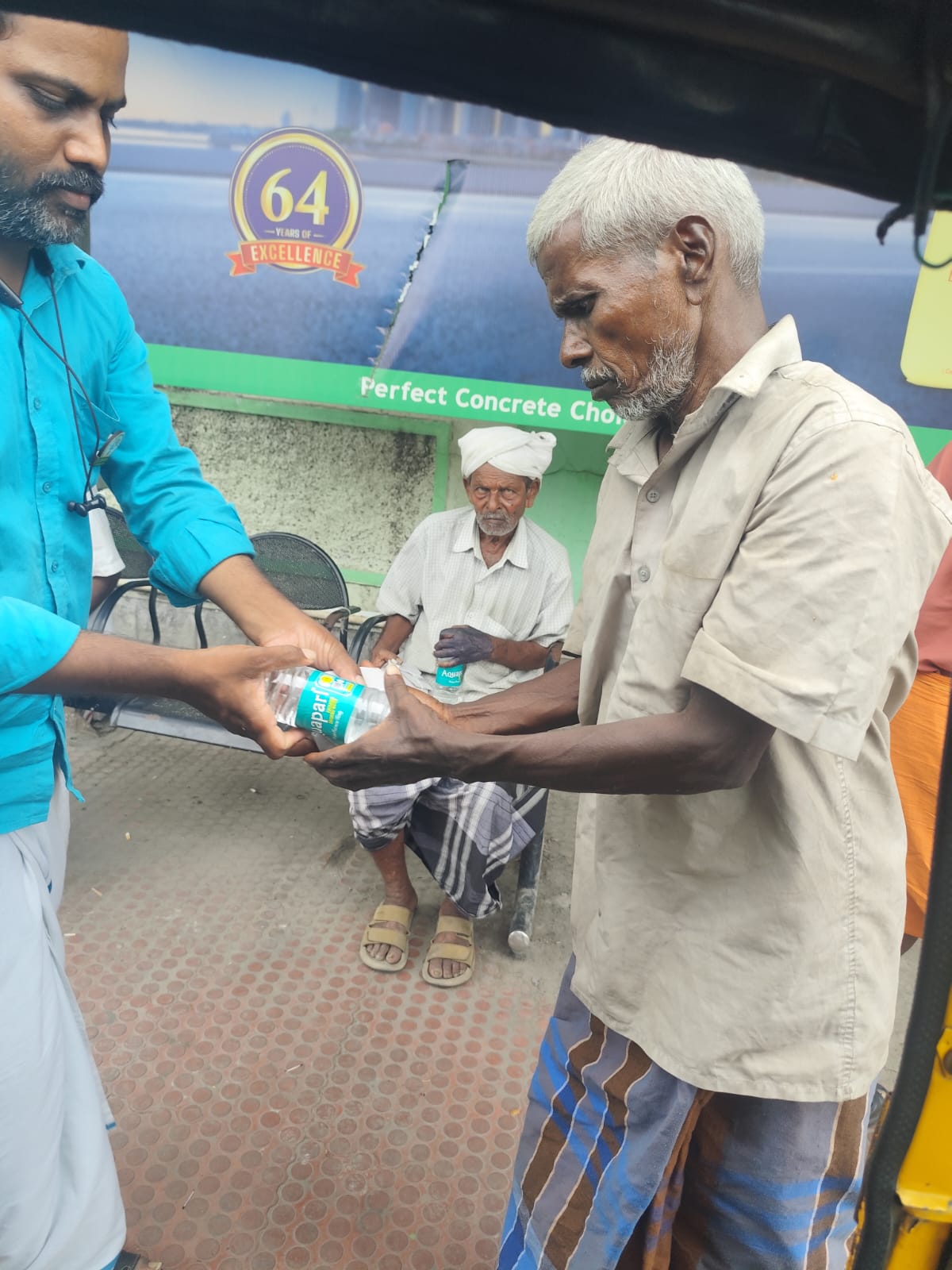 தமிழ் மொழியின் பிறந்தநாளை முன்னிட்டு Flowrish Foundation சார்பில் அன்னதானம் | 20.07.2026 | Salem