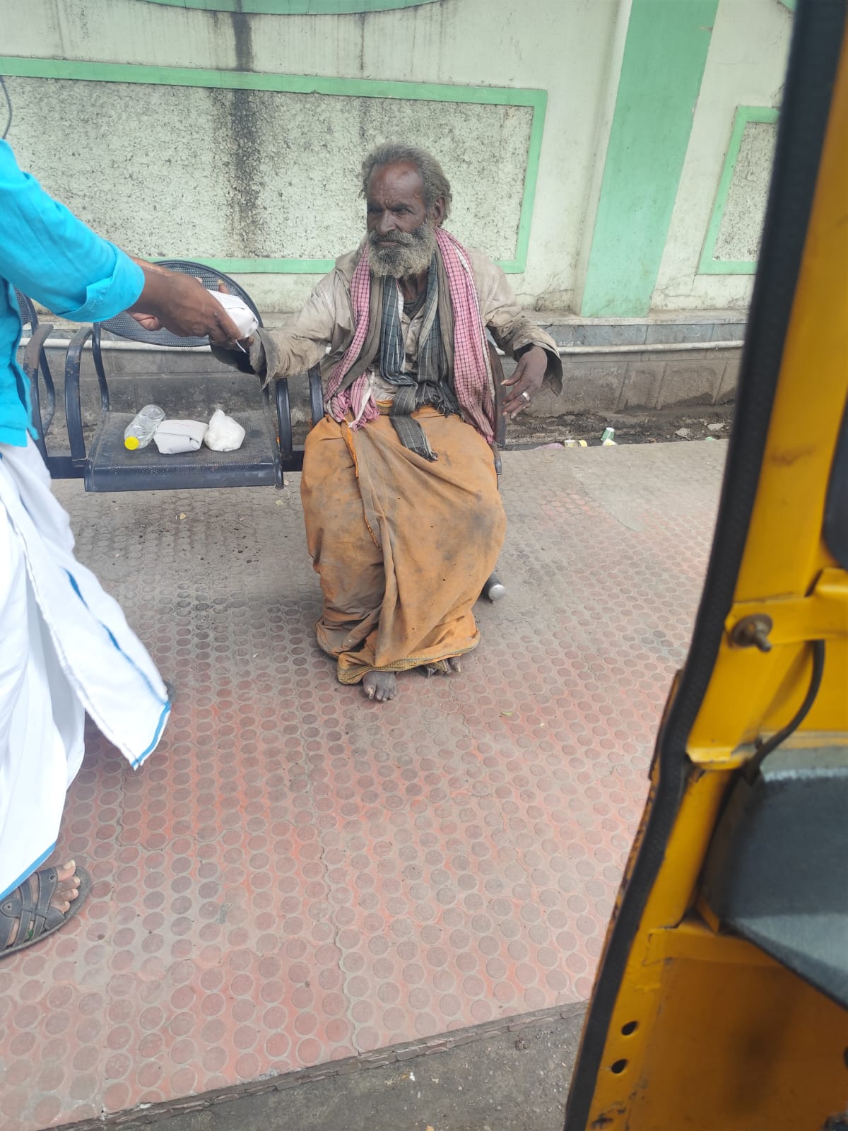 தமிழ் மொழியின் பிறந்தநாளை முன்னிட்டு Flowrish Foundation சார்பில் அன்னதானம் | 20.07.2026 | Salem