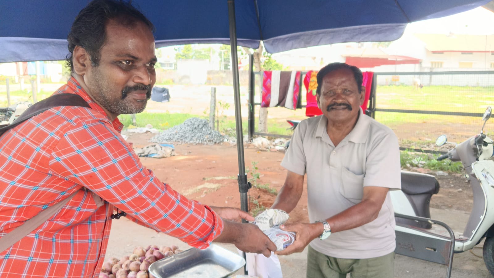 12/08/2025 திரு. முத்துக்குமார் ஐயா அவர்களின் மாபெரும் அன்னதானம்