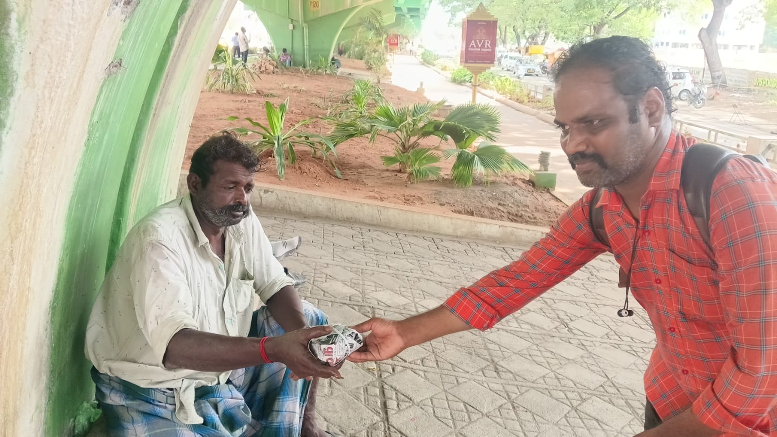 12/08/2025 திரு. முத்துக்குமார் ஐயா அவர்களின் மாபெரும் அன்னதானம்