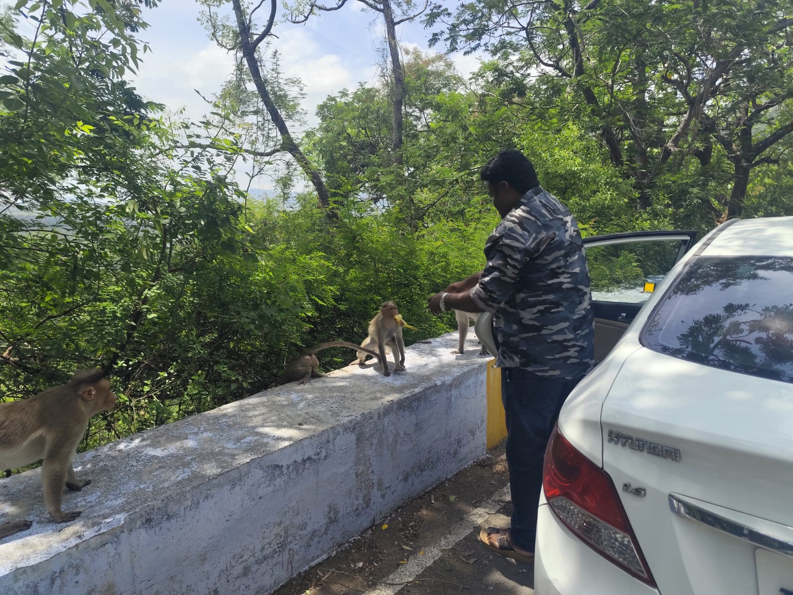 கணகராஜ்-ன் பிறந்தநாளை முன்னிட்டு Flowrish Foundation சார்பில் அன்னதானம் | 15.08.2026 | Salem