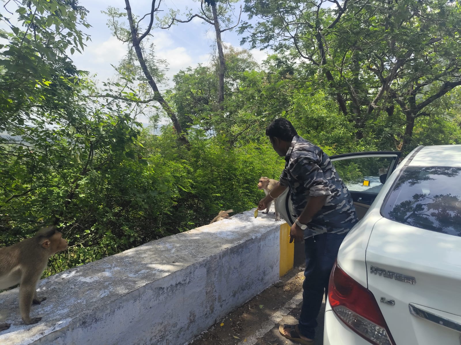 கணகராஜ்-ன் பிறந்தநாளை முன்னிட்டு Flowrish Foundation சார்பில் அன்னதானம் | 15.08.2026 | Salem